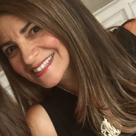 Meet your Posher, Gina ππ» - Picture 1 of 1